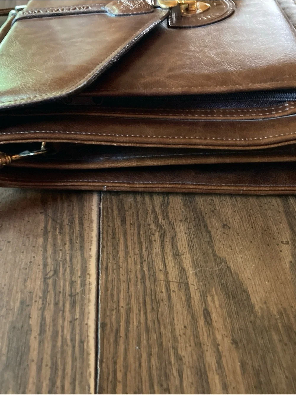 Vtg 90s Italian Brown Leather messenger Briefcase Shoulder Bag